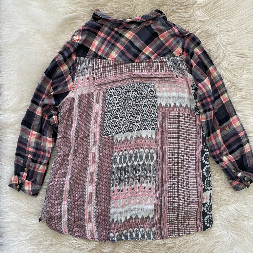 Tolani Pink Gray Plaid Print Back Button Front Tunic Top Relaxed Fit Shirt - Picture 7 of 10